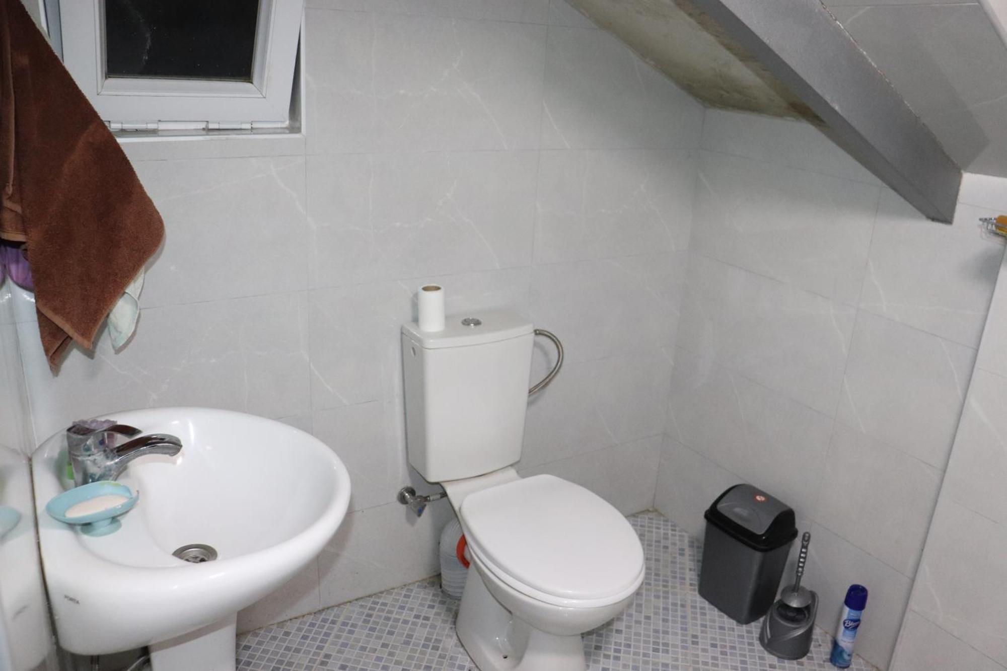 Picnic Hostel Kutaisi Bagian luar foto